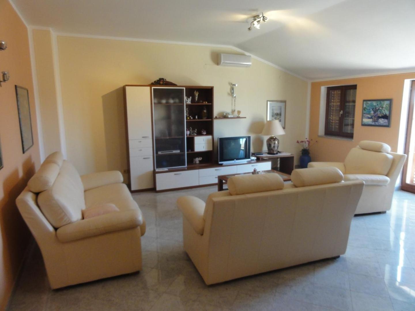 Cozy Apartments And Rooms Pavicini Segotici Esterno foto